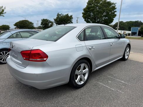 Used 2014 Volkswagen Passat 1.8T Wolfsburg Edition FWD image 5