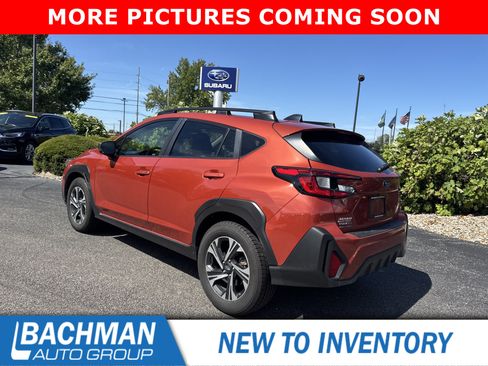 Used 2024 Subaru Crosstrek 2.0i Premium AWD/4WD image 8