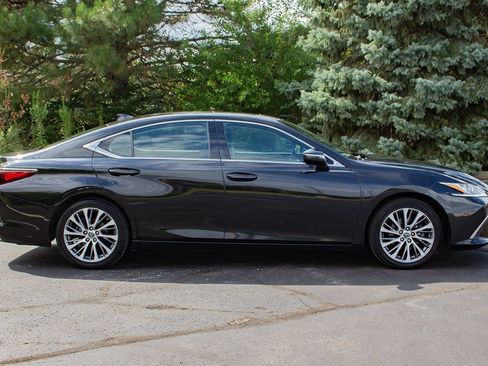 Used 2019 Lexus ES 350 w/ Premium Package FWD image 12