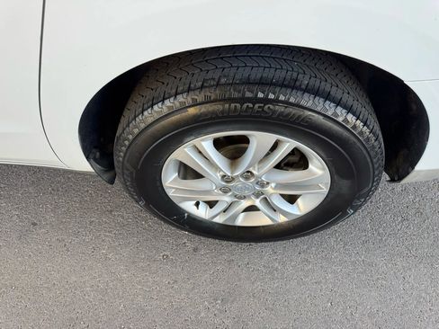 Used 2020 Buick Enclave Essence image 32