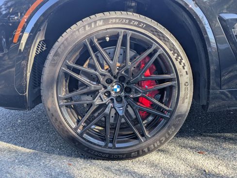 Used 2025 BMW X5 M Competition w/ Executive Package image 2