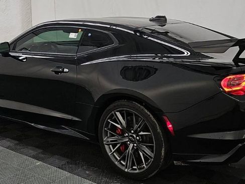 Used 2023 Chevrolet Camaro ZL1 image 4