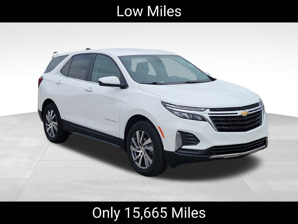 Certified 2024 Chevrolet Equinox LT w/ LPO, Floor Liner Package FWD image 2