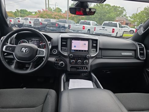 Used 2022 RAM 1500 Big Horn AWD/4WD image 26