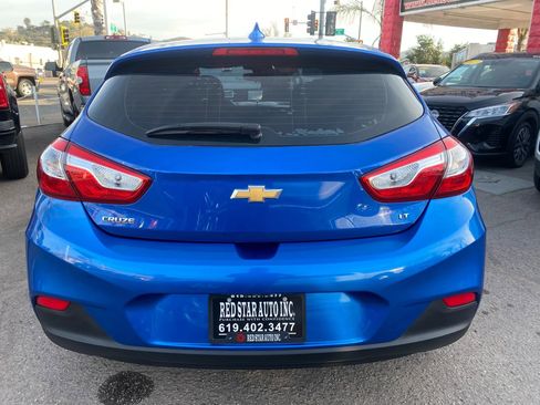 Used 2018 Chevrolet Cruze LT w/ Convenience Package image 29