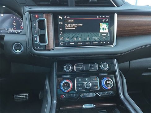 Used 2023 GMC Yukon Denali Ultimate image 24