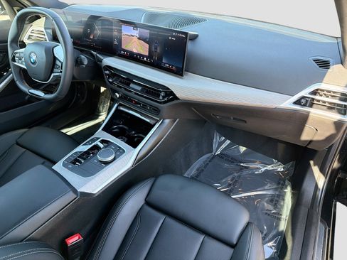Used 2025 BMW 330i Sedan image 13