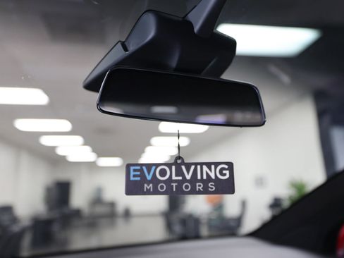 Used 2017 Tesla Model X P100D image 33