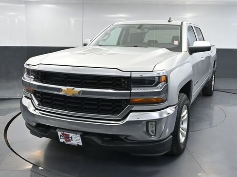 Used 2017 Chevrolet Silverado 1500 LT w/ All Star Edition image 13