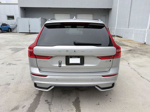 Certified 2025 Volvo XC60 B5 Plus image 10