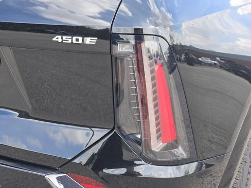 New 2026 Cadillac Optiq Sport 1 image 12