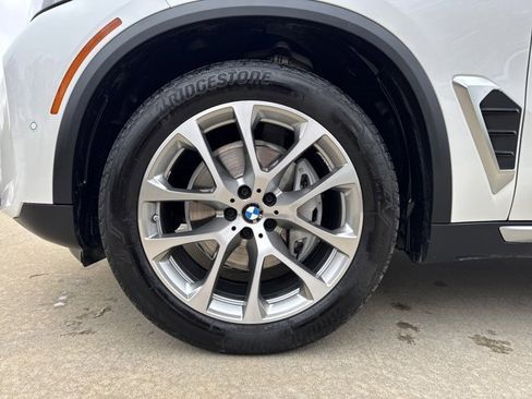 Certified 2024 BMW X5 xDrive40i w/ Premium Package image 27