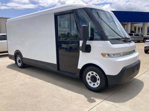 Used 2024 Chevrolet Brightdrop 600 w/ Battery Pack, Max Range AWD/4WD image 3