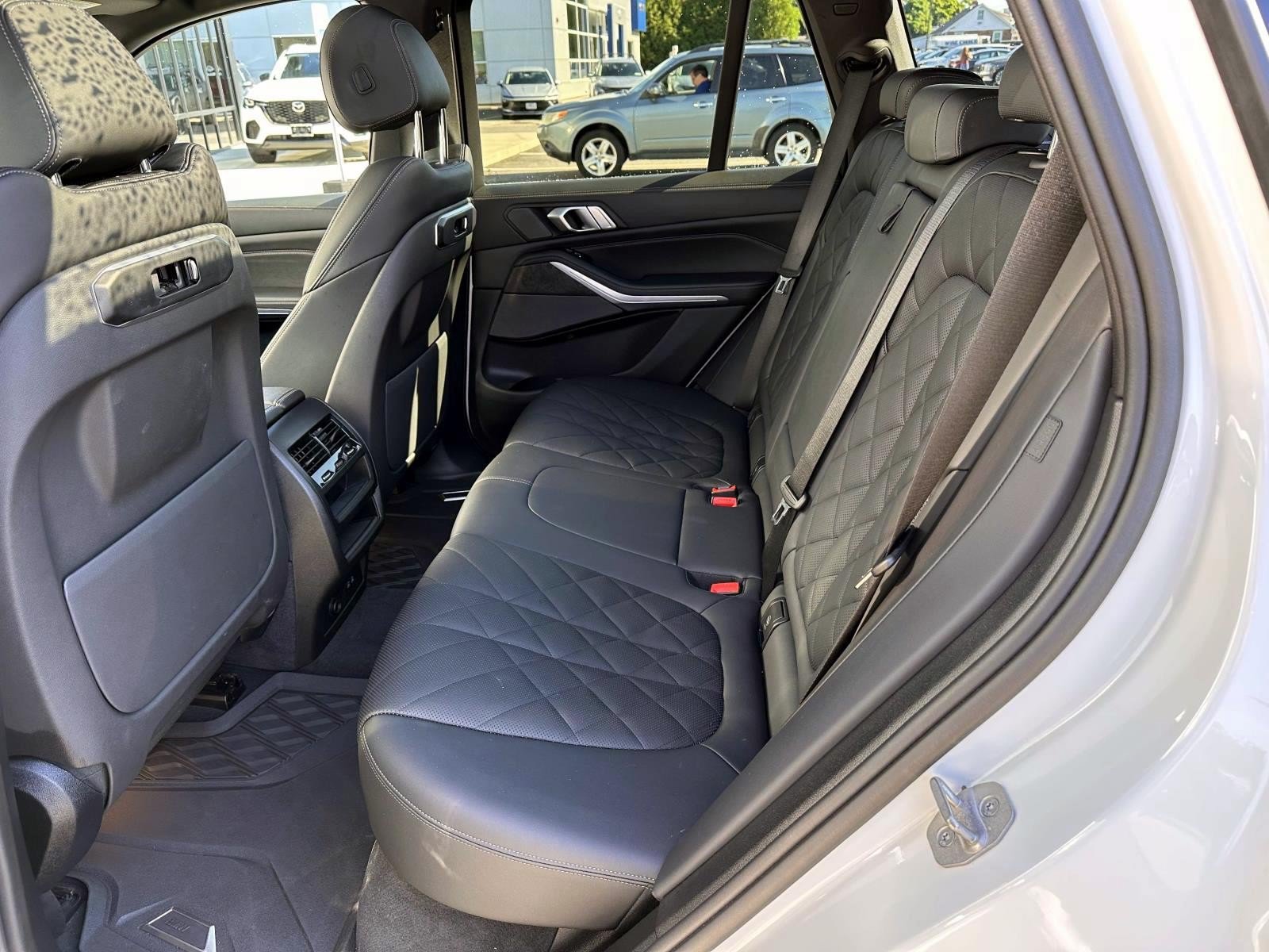 Used 2024 BMW X5 xDrive40i w/ Premium Package AWD/4WD image 14