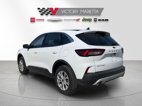 Used 2023 Ford Escape Active image 3