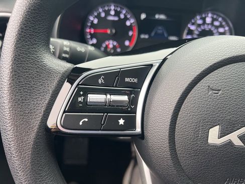 Certified 2023 Kia Forte LXS image 52