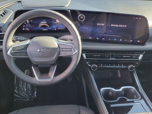 Used 2024 Chevrolet Traverse LS w/ Midnight/Sport Edition image 4