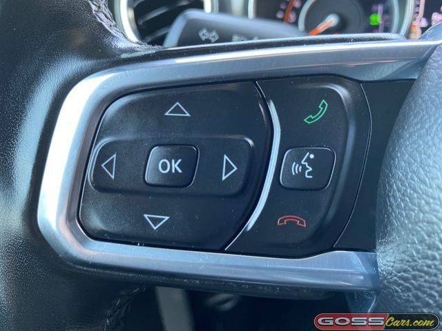 Used 2022 Jeep Wrangler Unlimited Sahara AWD/4WD image 17