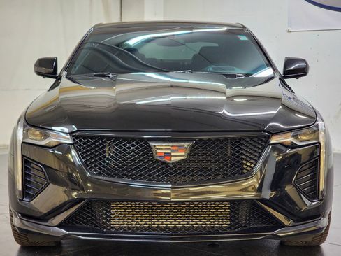 Used 2020 Cadillac CT4 V w/ Climate Package image 12