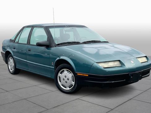 Used 1995 Saturn S-Series SL1 image 2