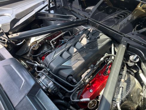 Used 2022 Chevrolet Corvette Stingray 2LT Z51 PERFORMANCE & w/ Z51 Performance Package image 47