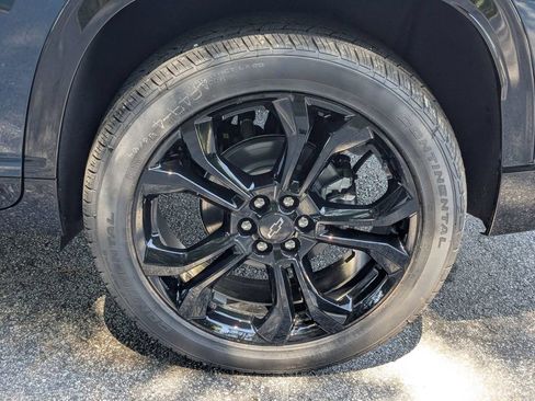 New 2027 Chevrolet Traverse RS FWD image 8