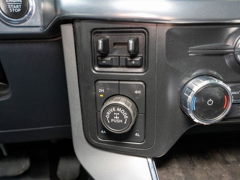 Used 2022 Ford F150 Lariat w/ FX4 Off-Road Package image 26