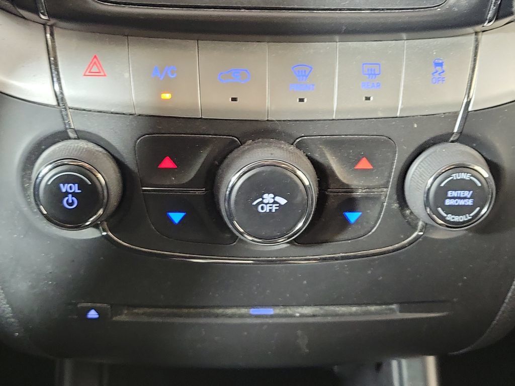 Used 2016 Dodge Journey SE w/ Flexible Seating Group FWD image 21