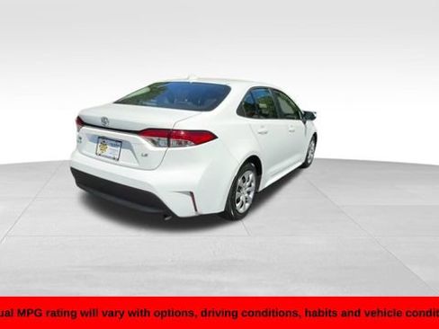 Used 2026 Toyota Corolla LE FWD image 8