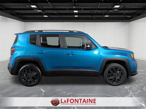 Certified 2022 Jeep Renegade Altitude w/ Convenience Group image 6