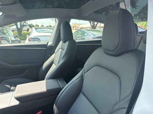 Used 2026 Tesla Model 3 AWD/4WD image 11