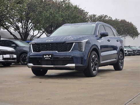 New 2026 Kia Sorento S FWD image 2
