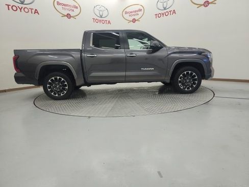 Used 2025 Toyota Tundra Limited AWD/4WD image 6