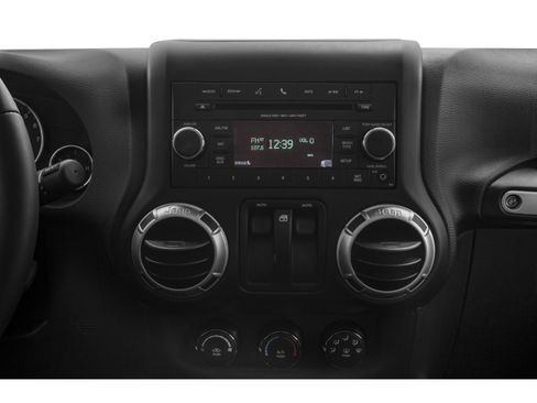 Used 2017 Jeep Wrangler Sahara AWD/4WD image 7