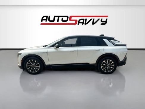 Used 2025 Cadillac Lyriq Sport RWD image 4