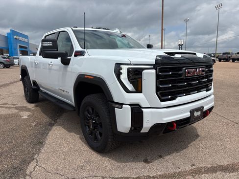 New 2026 GMC Sierra 2500 AT4 w/ AT4 Premium Plus Package AWD/4WD image 8