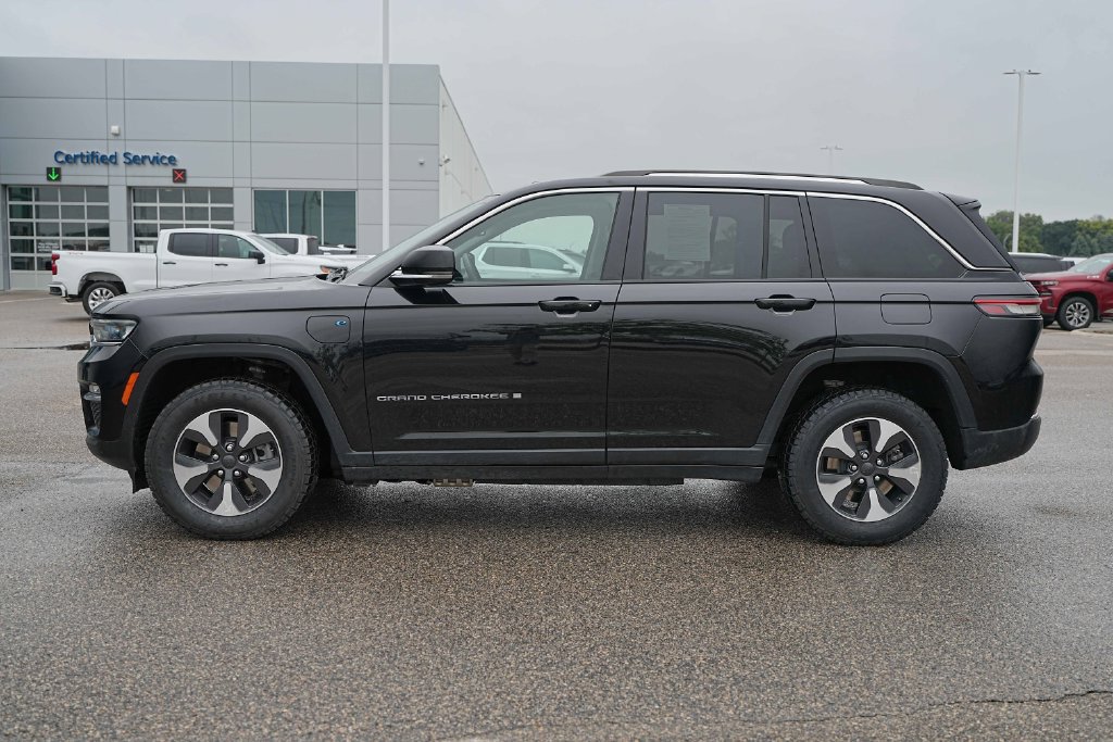 Used 2024 Jeep Grand Cherokee Limited 4xe AWD/4WD image 10