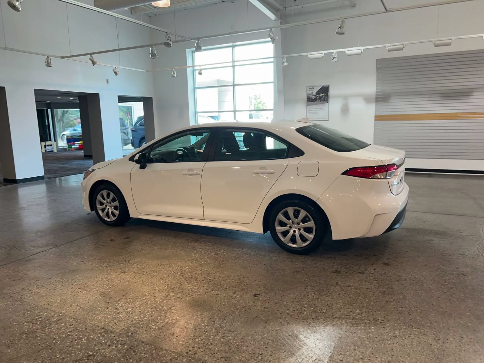 Used 2025 Toyota Corolla LE FWD image 9