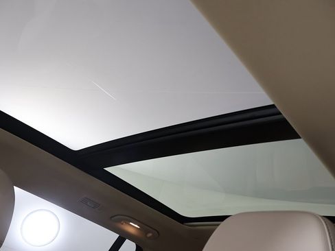 Used 2023 Mercedes-Benz GLS 450 4MATIC w/ AMG Line Exterior image 25