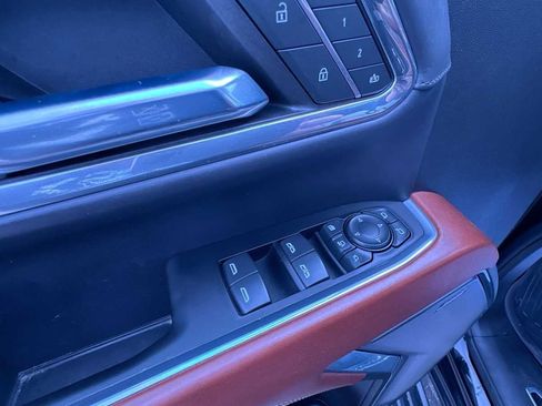 Used 2024 GMC Sierra 3500 Denali Ultimate image 12