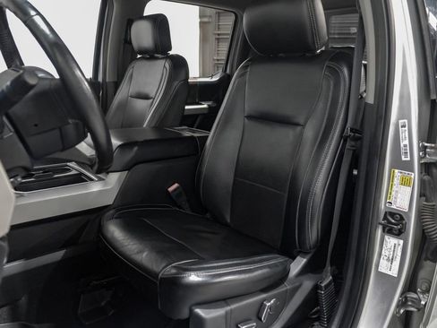 Used 2019 Ford F250 Lariat image 31