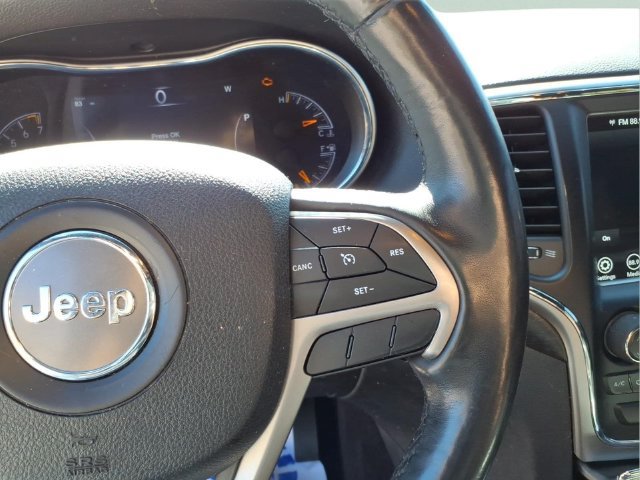 Used 2018 Jeep Grand Cherokee Altitude AWD/4WD image 17