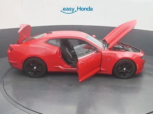 Used 2022 Chevrolet Camaro LT RWD image 25