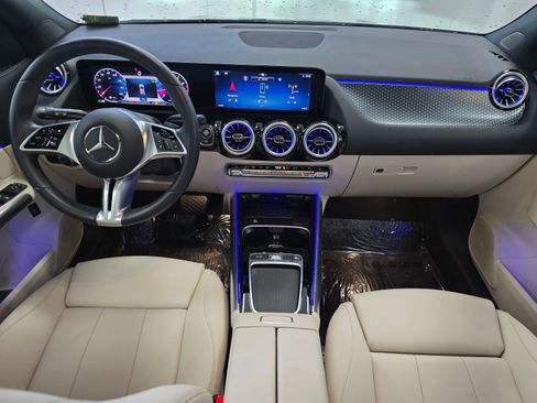 Used 2025 Mercedes-Benz GLA 250 4MATIC image 17