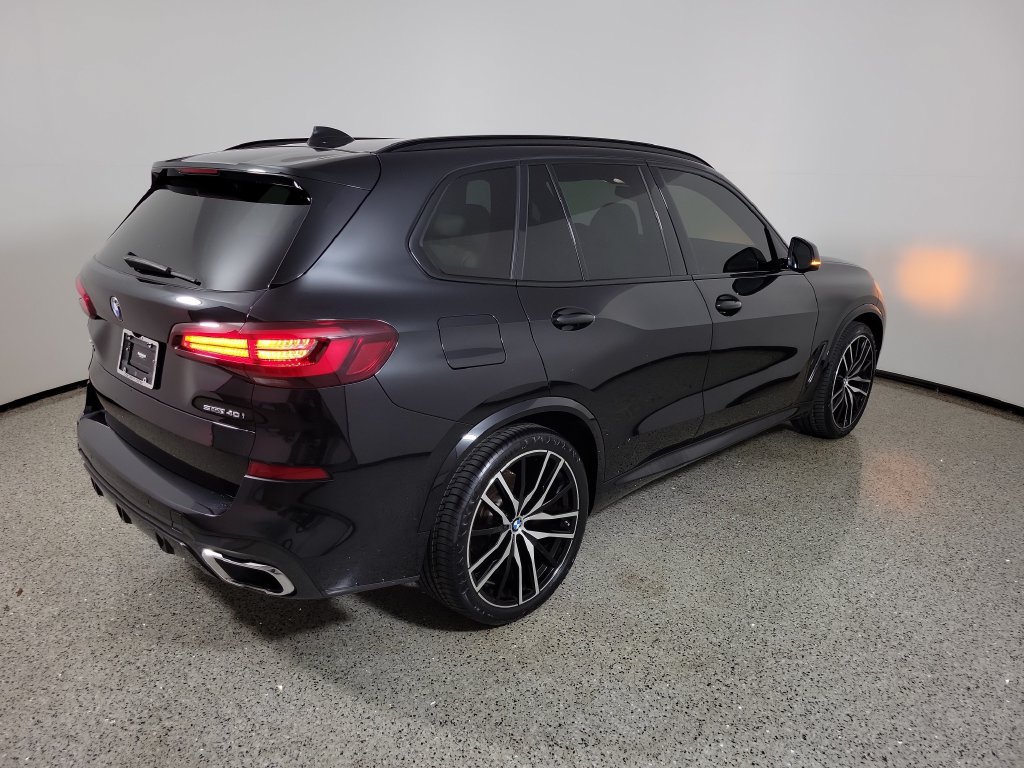Used 2022 BMW X5 sDrive40i w/ M Sport Package RWD image 4