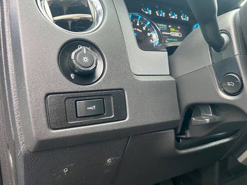 Used 2013 Ford F150 XLT w/ Luxury Equipment Group image 21