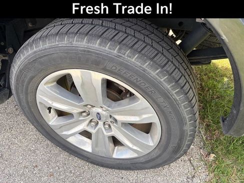 Used 2019 Ford F150 Platinum w/ Equipment Group 701A Luxury image 6