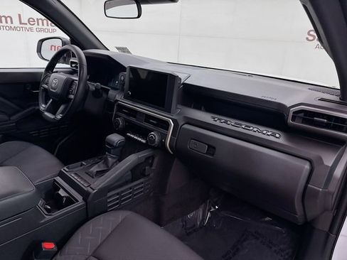 Used 2024 Toyota Tacoma SR image 28