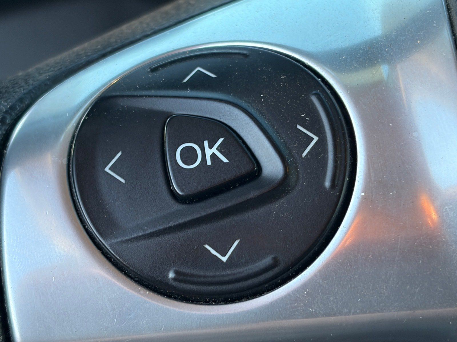Used 2016 Ford Escape SE FWD image 9