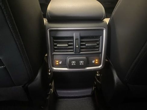 Used 2024 Subaru Forester Touring image 14